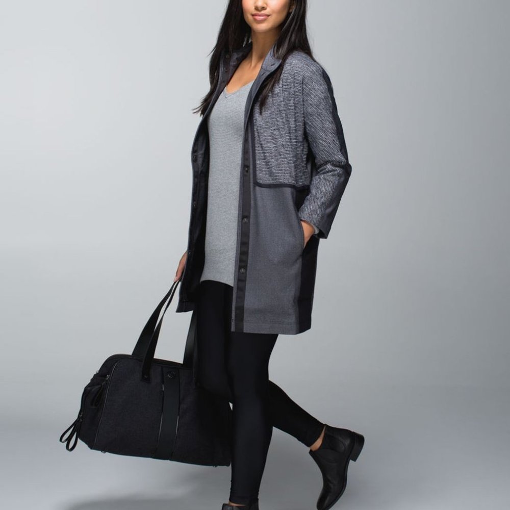 Lululemon 🍋Free Shipping Cocoon Car Coat Small
